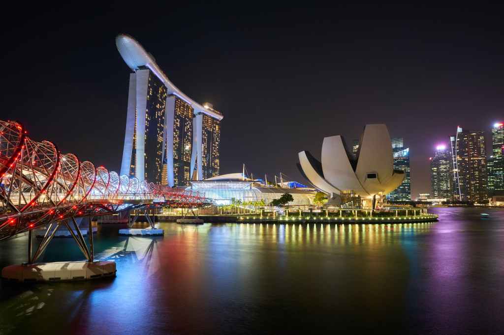 stunning view of the Marina Bay Sands hotel in Singapore at night