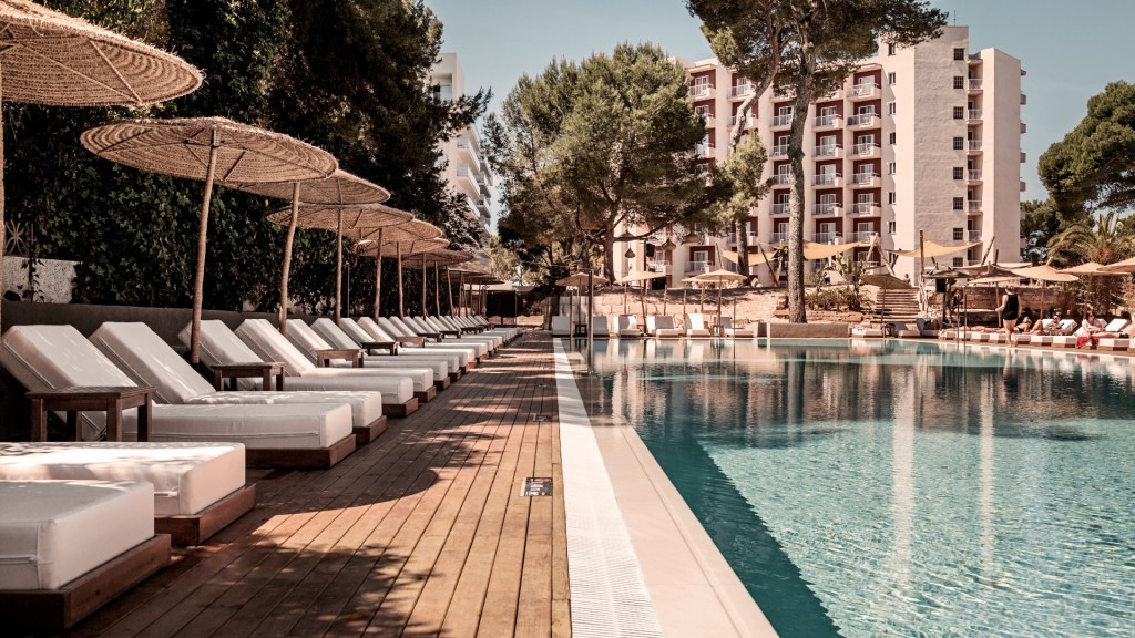 Cook's Club Palma pool area with sunbeds in the shade