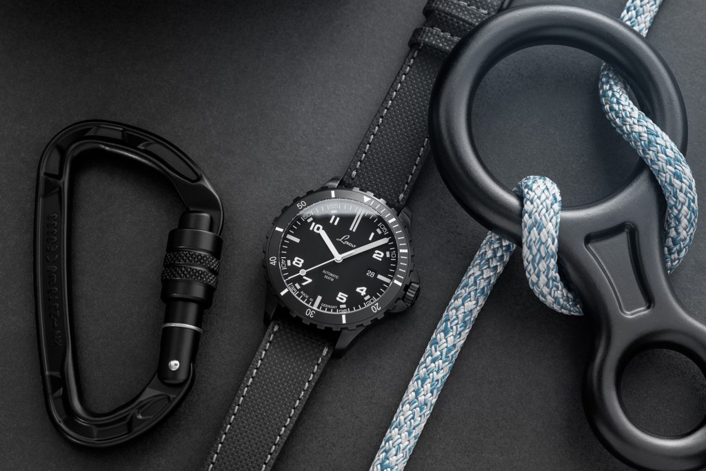 Lacio Edition 96 with matching black adventure accesories