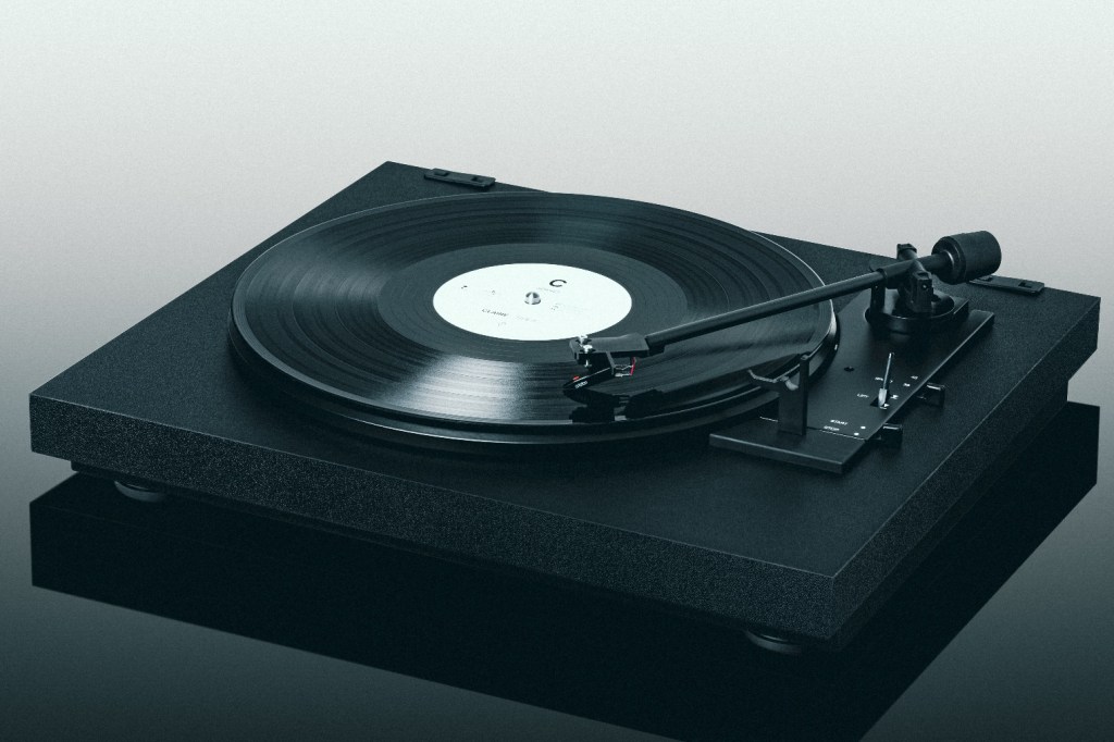 The A1 Pro-Ject Automat without dust cover