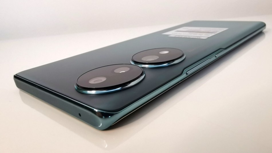 The Honor 70 smartphone with its raised camera assembly