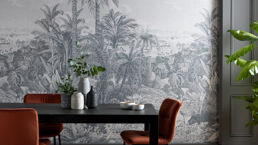 An exotic wallcovering with ferns and tropical plants