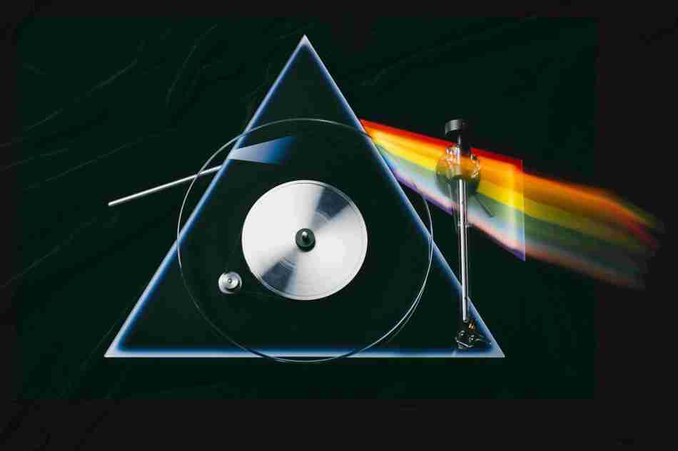 ProJect Audio The Dark Side of the Moon Turntable is