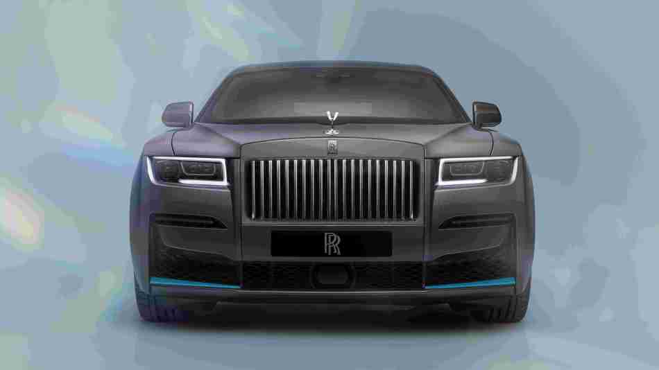 Rolls-Royce Ghost Prism in gunmetal grey
