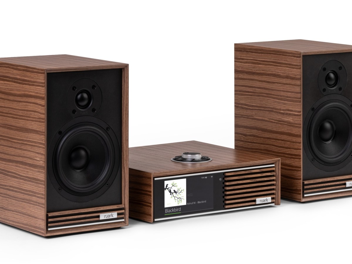 Ruark Audio revives traditional Hi-Fi with R610 Music Console and bookshelf&nbsp;speakers