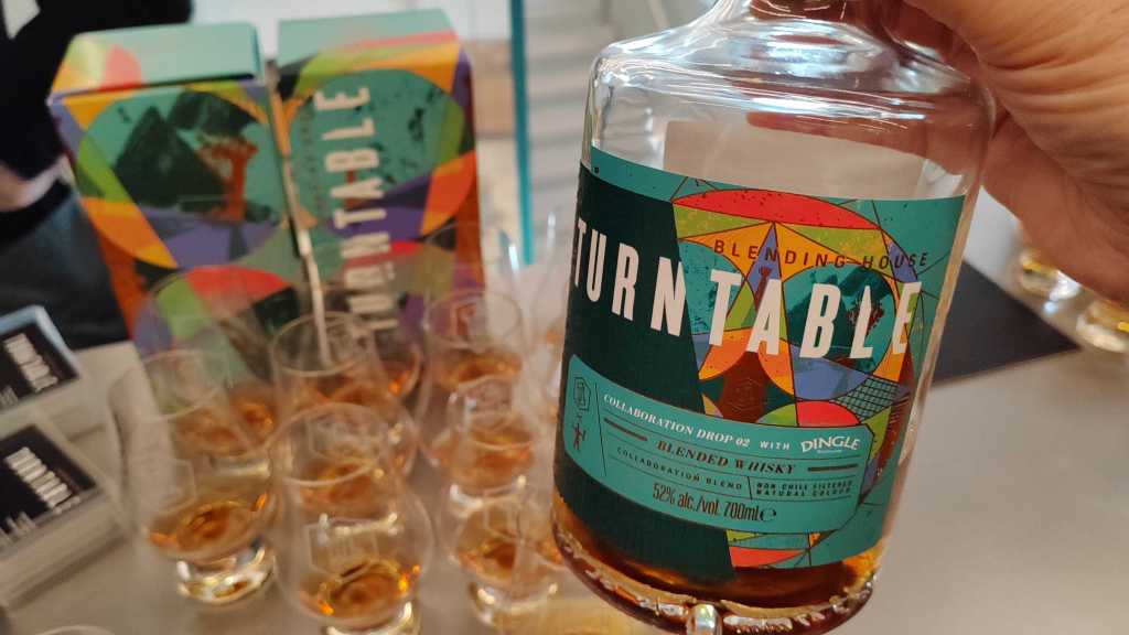 Turntable Dingle whisky bottle