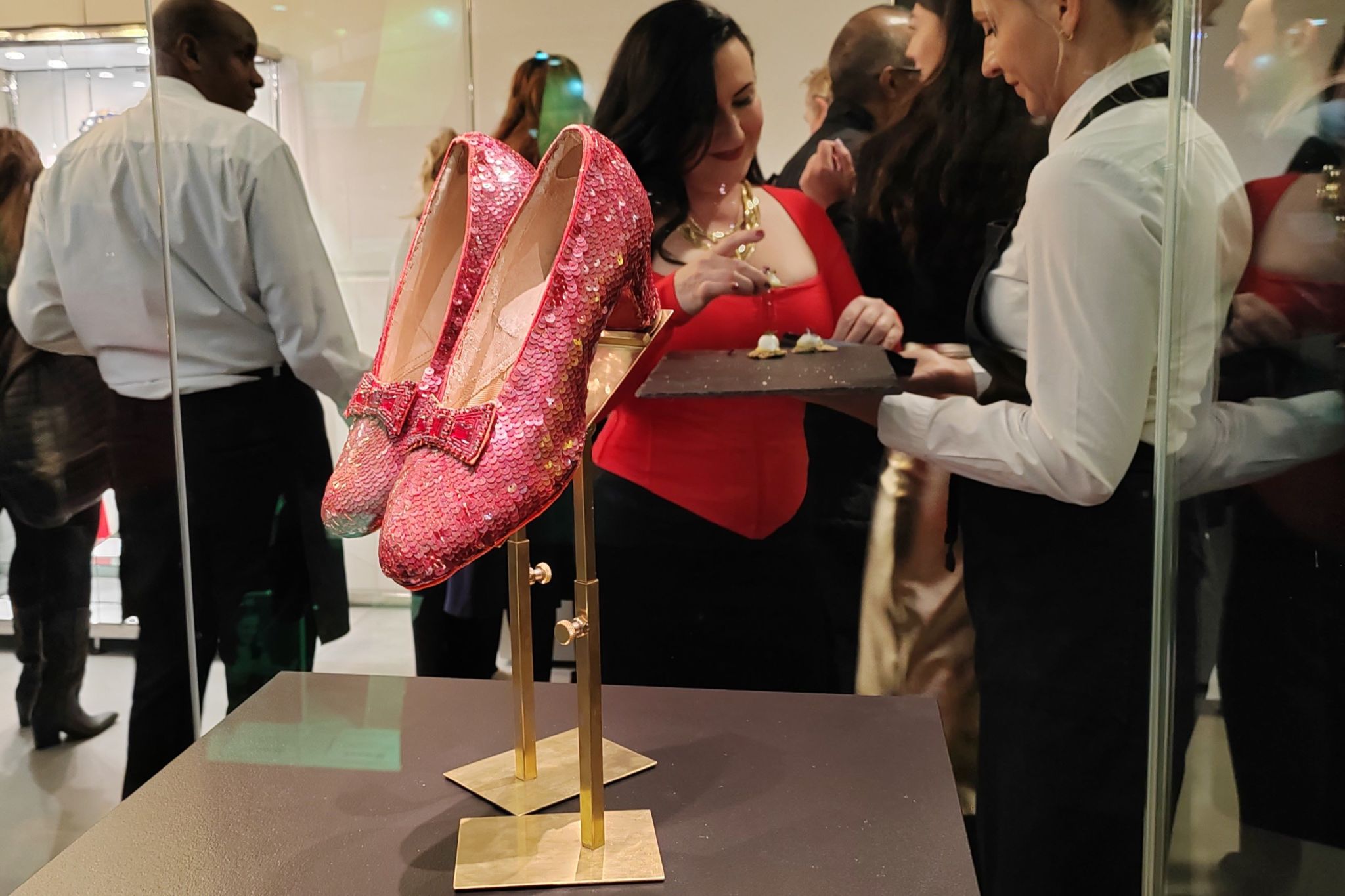 The Wizard of Oz ruby slippers spark auction movie frenzy, fetch record ...