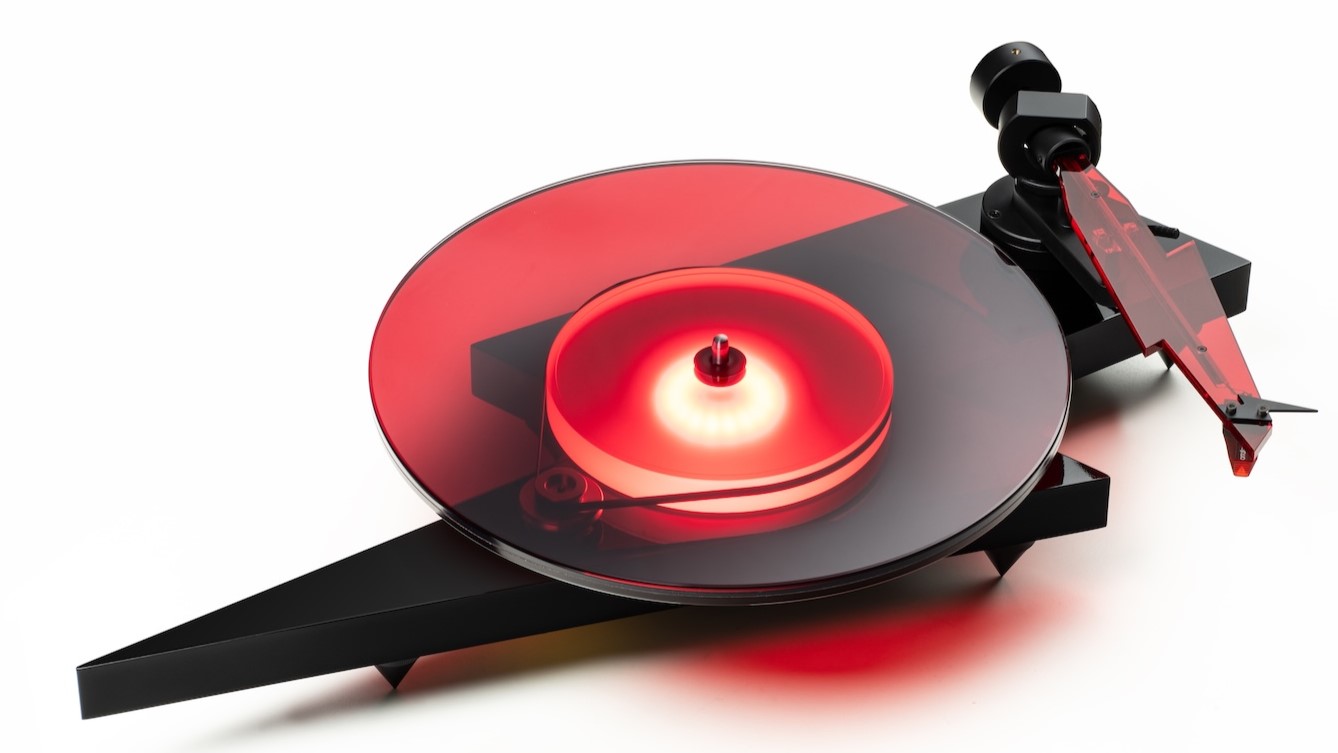 Let there be vinyl: Pro-Ject Audio Systems debuts limited edition AC/DC ...