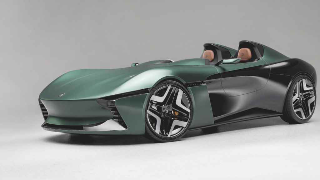 Longbow Speedster in racing green
