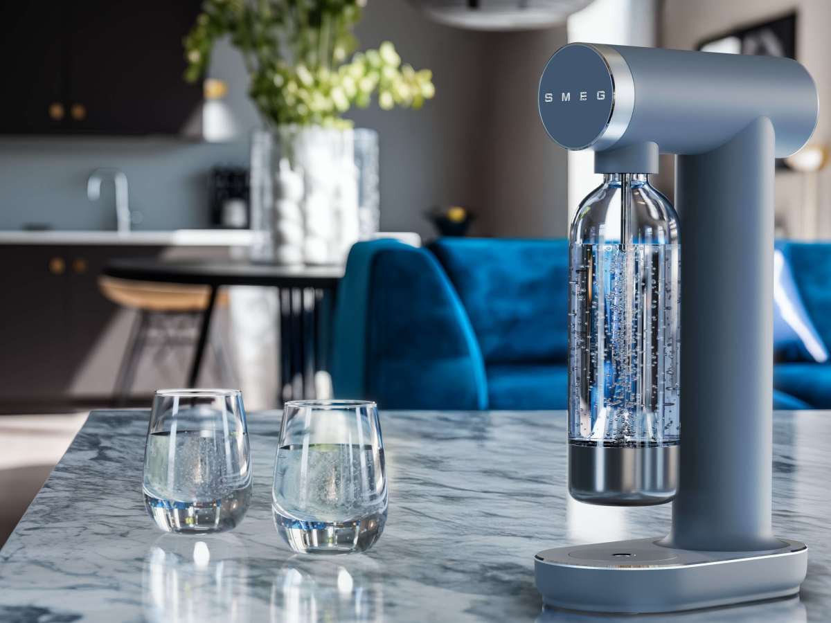 Fizz with flair: Smeg launches its first-ever premium soda maker, and it’s&nbsp;fabulous