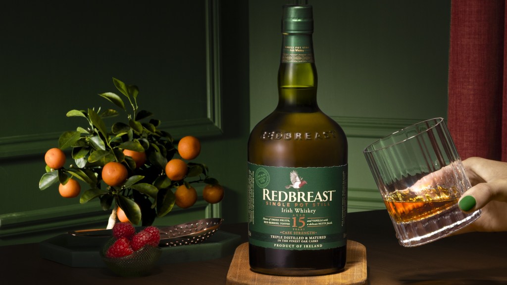 Red Breast 15YO Cask Strength and glass