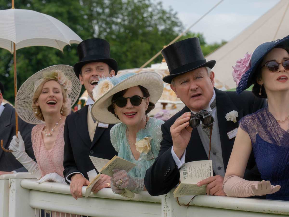 Champagne and shepherd’s pie: The Ivy unveils limited edition menu to celebrate Downton Abbey&nbsp;finale