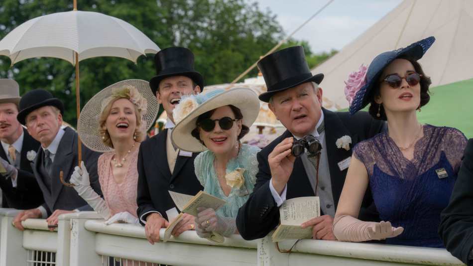 DOWNTON ABBEY The Grand Finale horse racing sequence