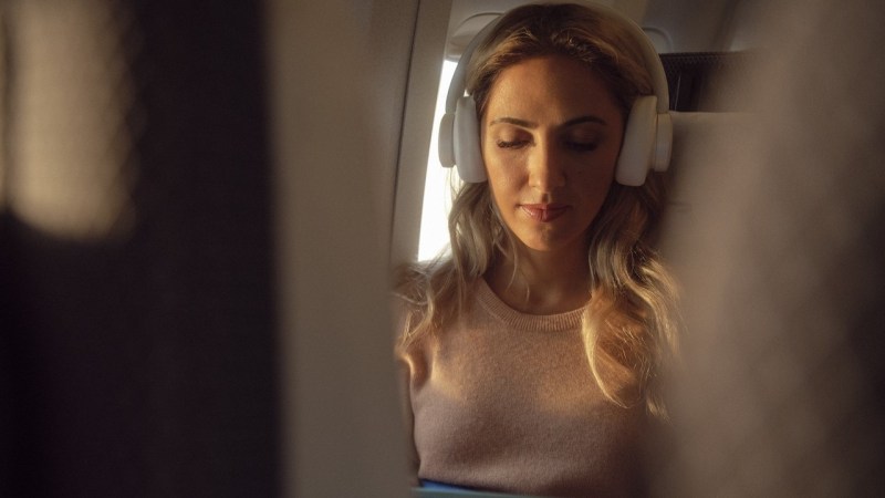 British Airways customer-mobile-phone-headphones-2-economy