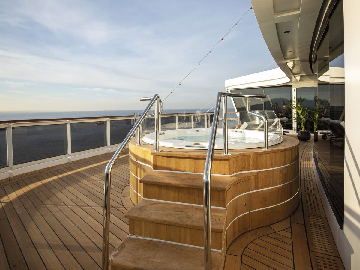 Elevated cruising on the menu as Regent Seven Seas partners with Knightsbridge&nbsp;Circle