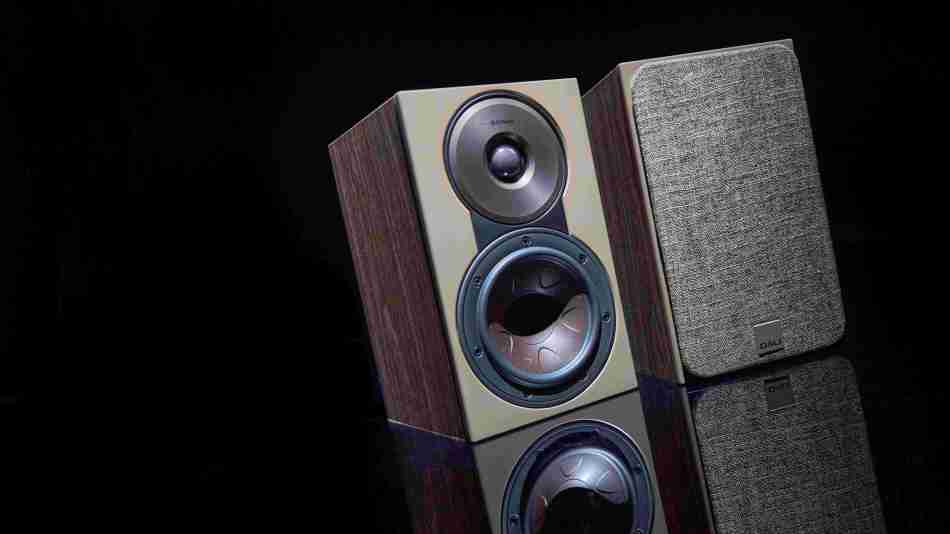 DALI SONIK speakers on black