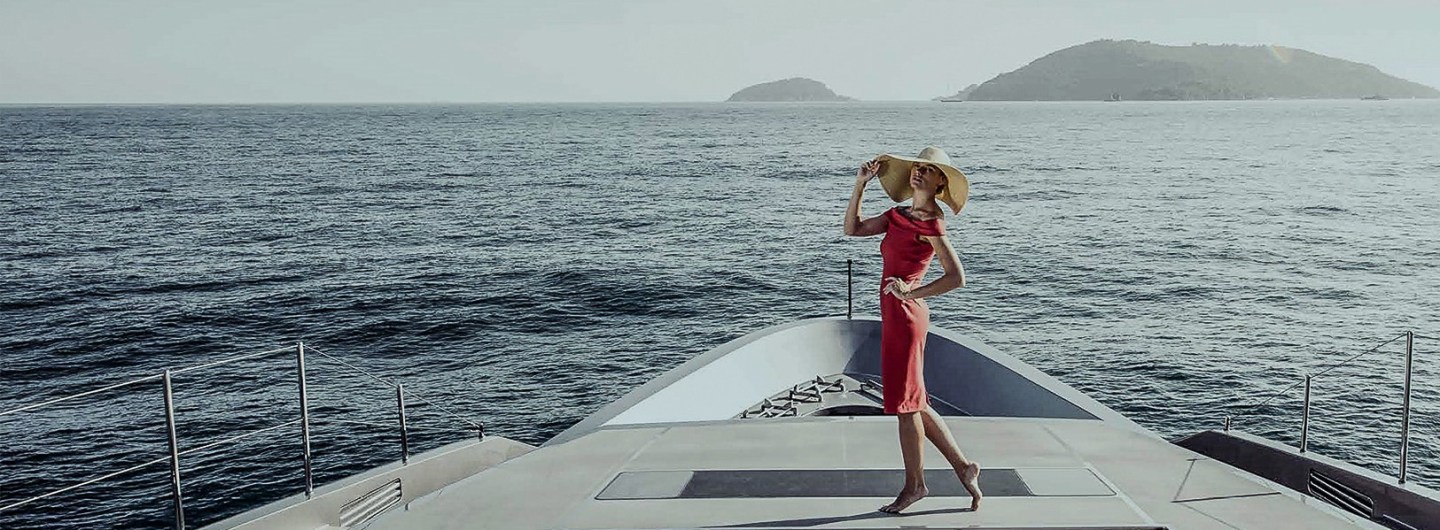 Sanlorenzo yacht and model