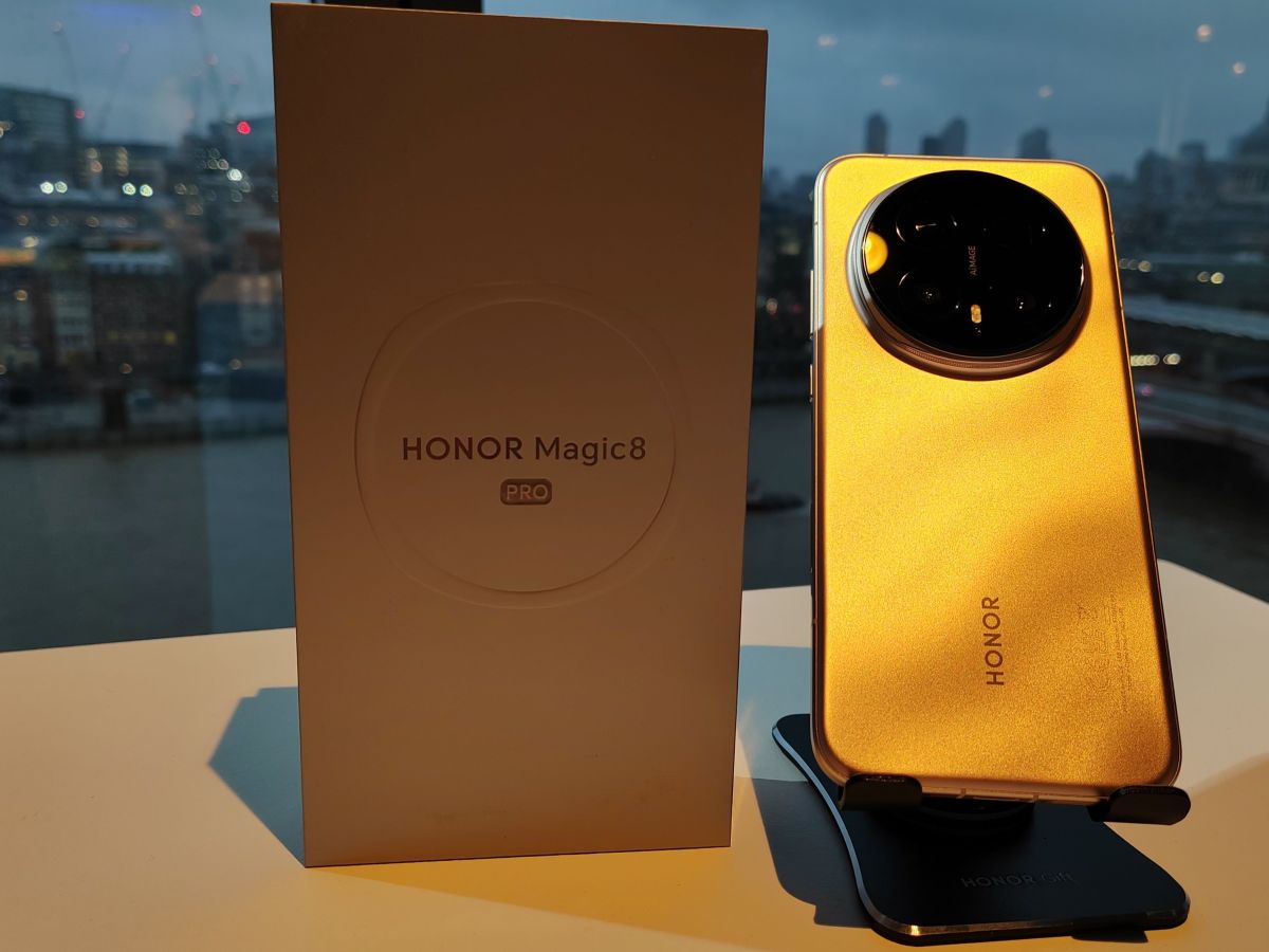 Honor Magic8 Pro smartphone impresses with AI SuperNight camera at London&nbsp;launch