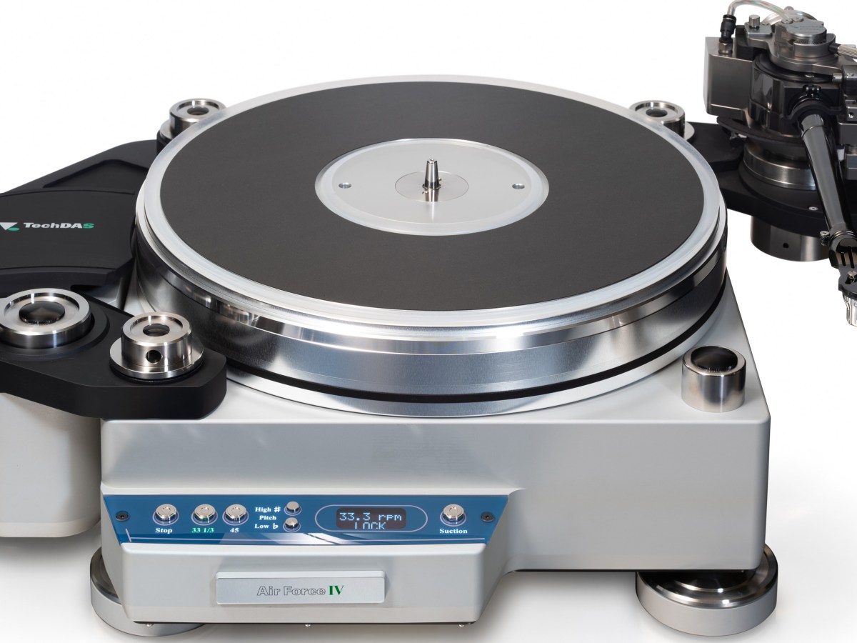 Astounding TechDAS Air Force IV turntable floats vinyl on air for precision&nbsp;playback