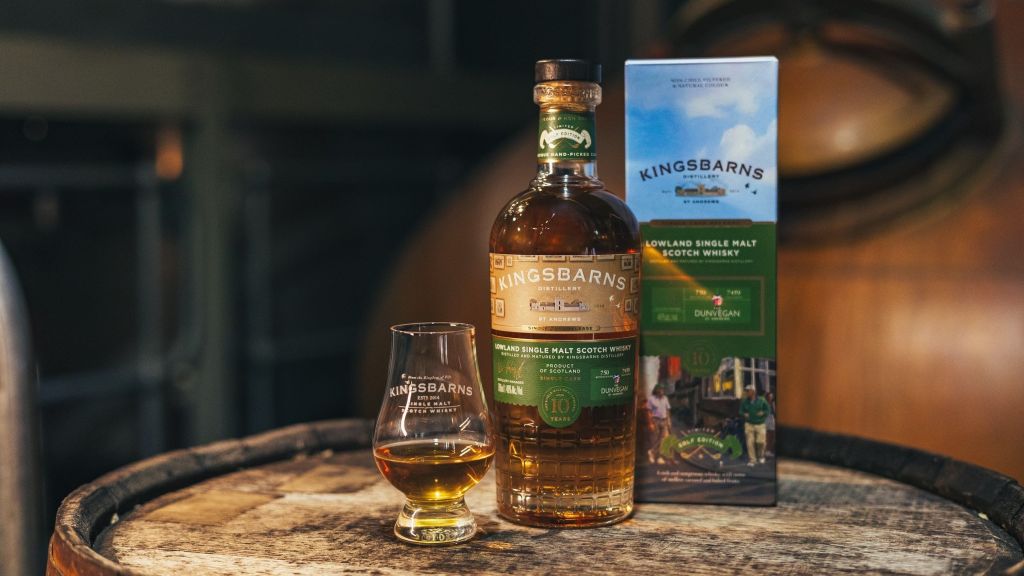 Kingsbarns X Dunvegan bottle on top of cask. Credit IMGS MEDIA LTD