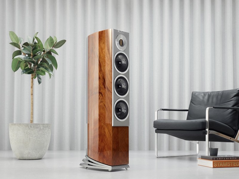 Audiovector expands Arreté luxury audio family with ravishing new R 5&nbsp;loudspeaker