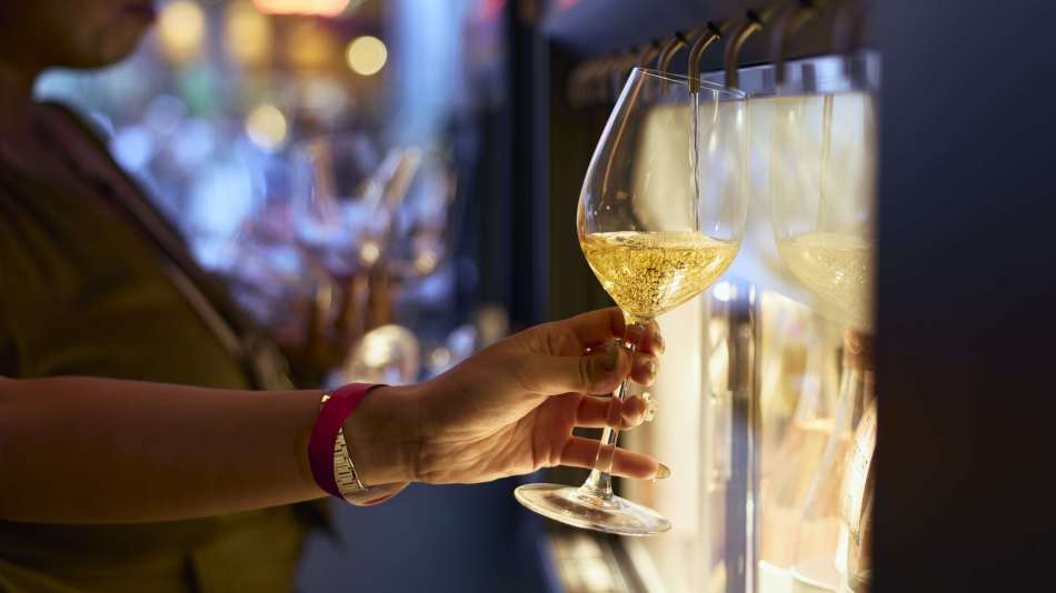 Vagabond wine pouring at Canary Wharf