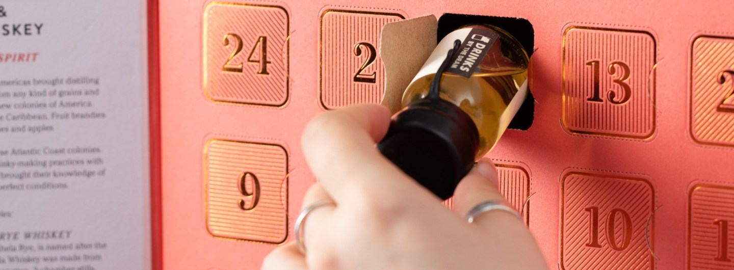 Bourbon-christmas calendar being picked by hand